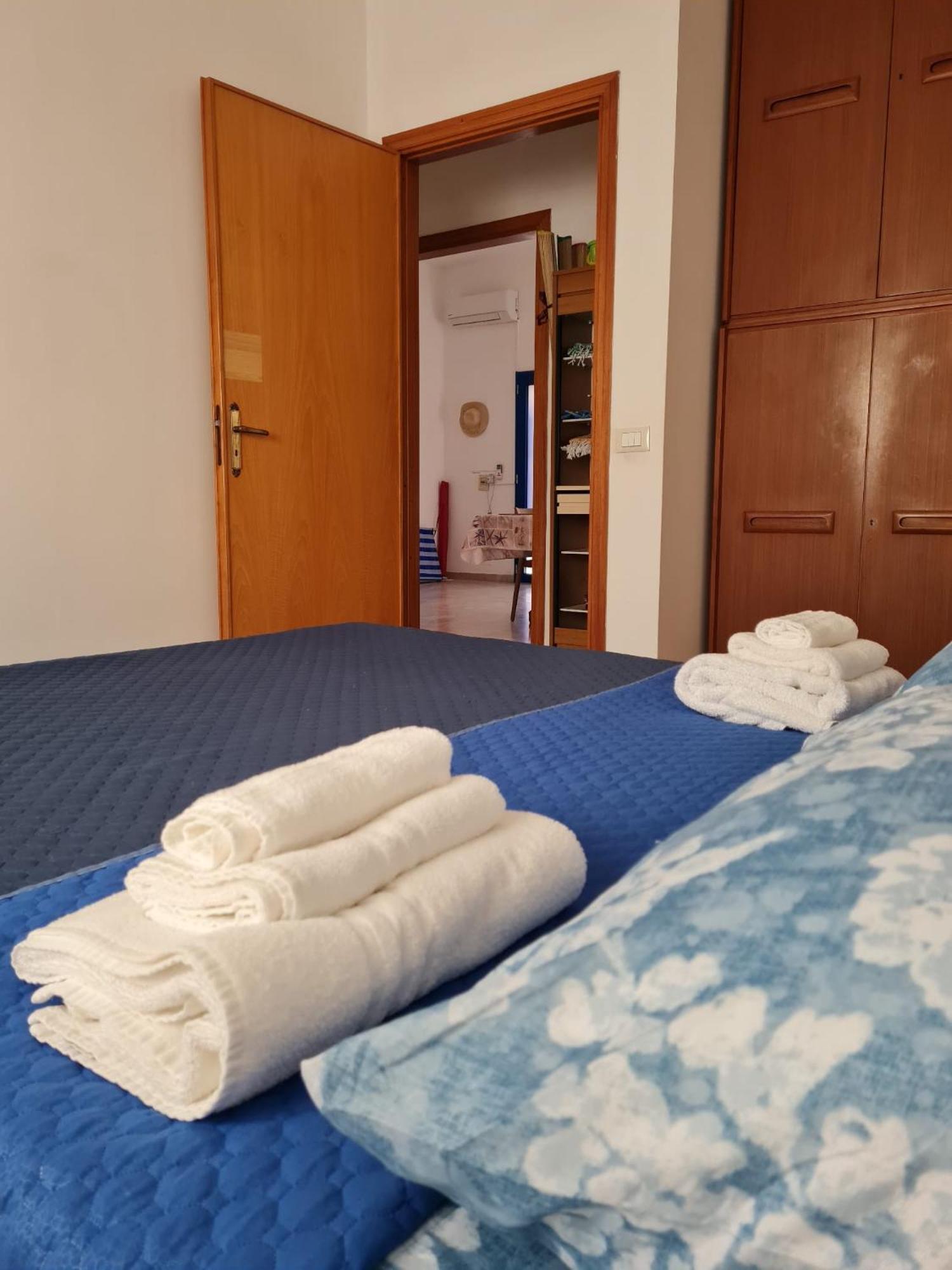 A Casa Di Rosa,Fronte Spiaggia, Piscina,Parcheggio Trapani Exteriör bild