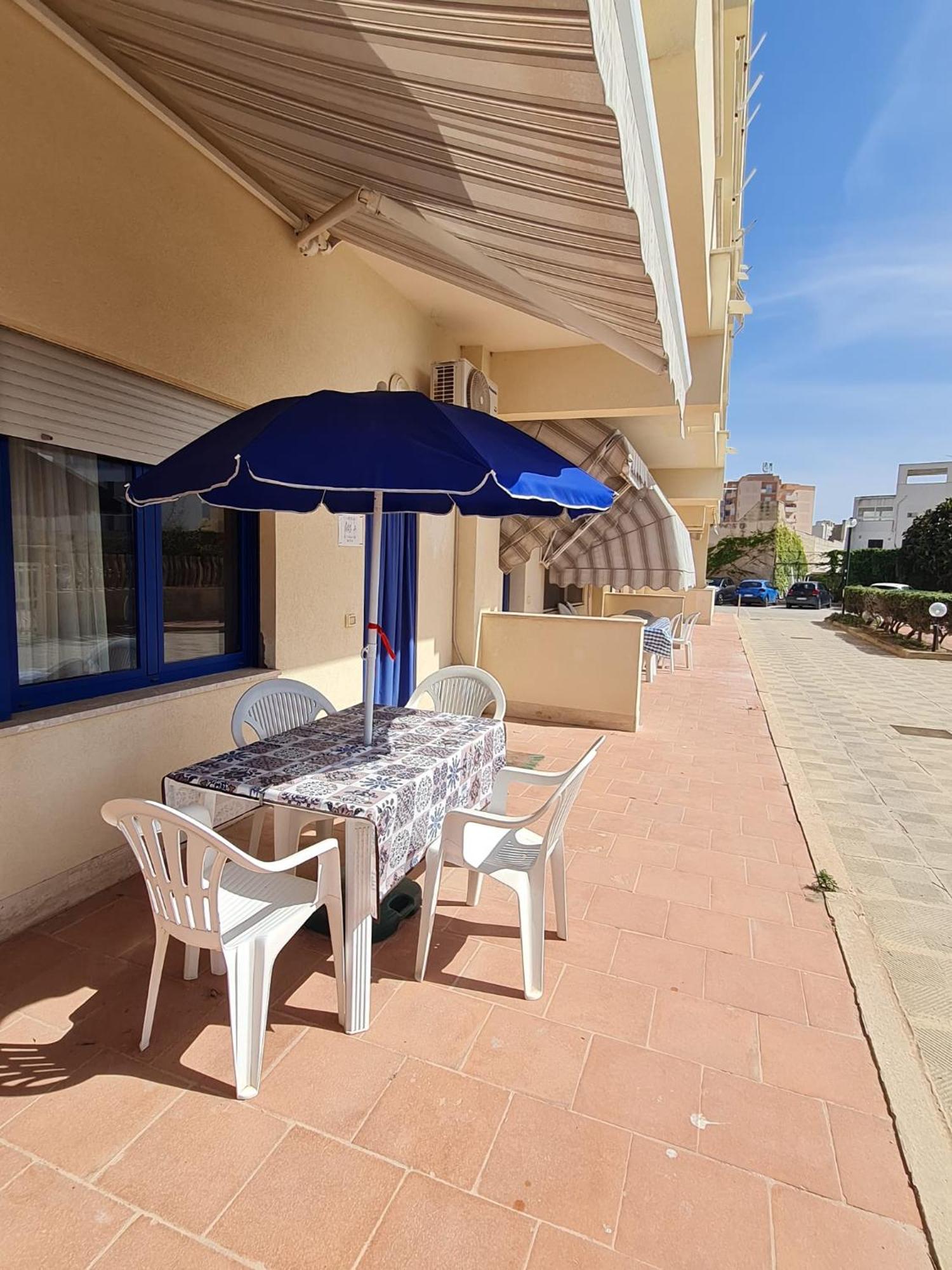 A Casa Di Rosa,Fronte Spiaggia, Piscina,Parcheggio Trapani Exteriör bild